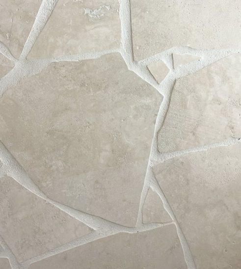 Crema Travertine Large Crazy Pave Sawn Cut image