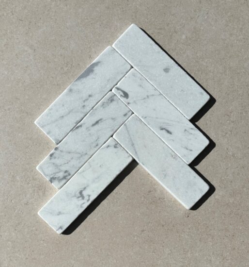 Carrara Tumbled Rectangle Tile image